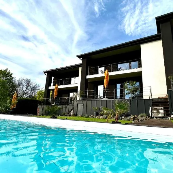 Buddha Garden Resort, hotel en Balatonakarattya