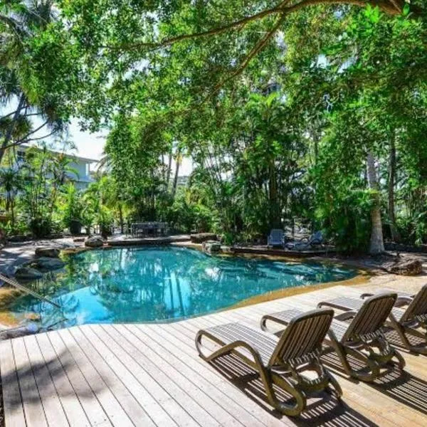 Hamilton Island Poinciana 008 Ground Floor 2bedrooms Free Buggy, hotel u gradu Hamilton Ajland