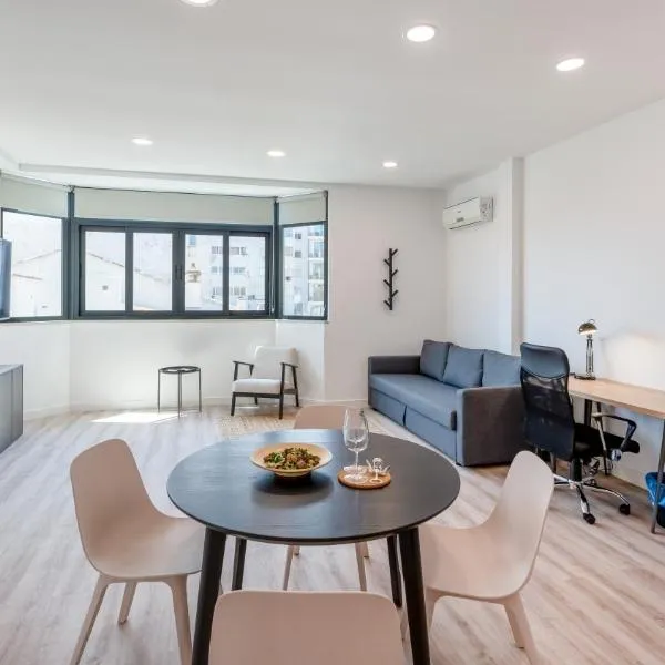 Modern Retreat 2 in Faro by Lovelystay, viešbutis Fare