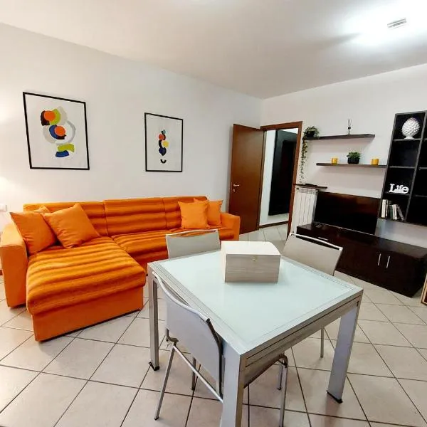 Monolocale-7 minuti da Bergamo, 10 minuti Milan Bergamo Airport, hotel em Gorle