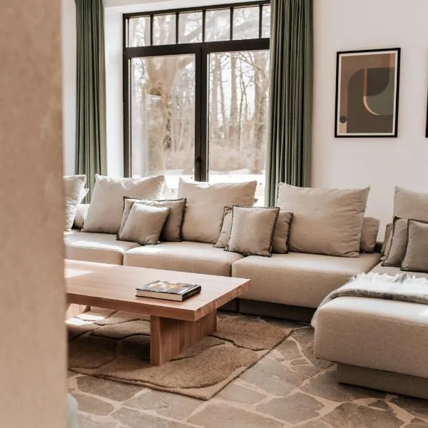 Vakantiewoning Domein Hooverbosch, hotel v destinaci Zonnebeke