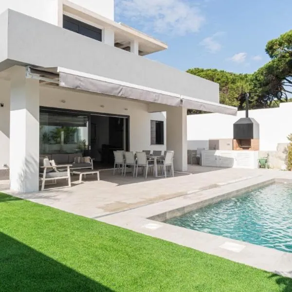 VILLA caracolillo MAR, hotel in Chiclana de la Frontera