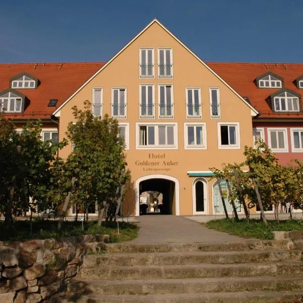 Hotel Goldener Anker, hotel en Radebeul