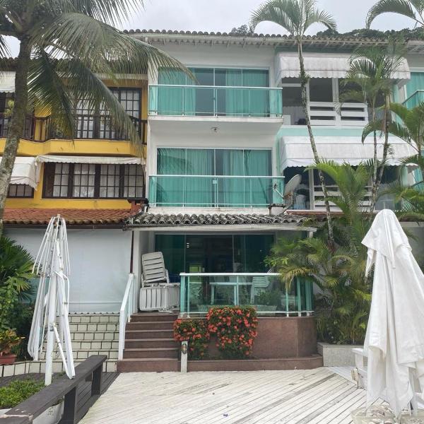 Casa de frente para o mar