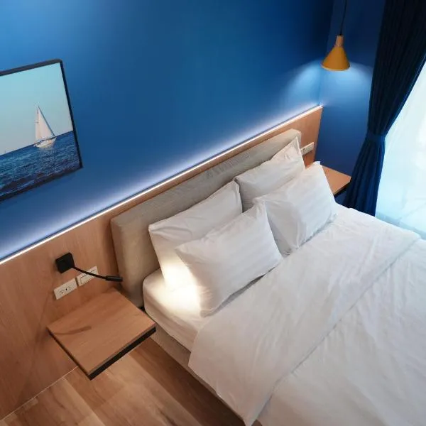 Riverbank Villa ll, khách sạn ở La Đông