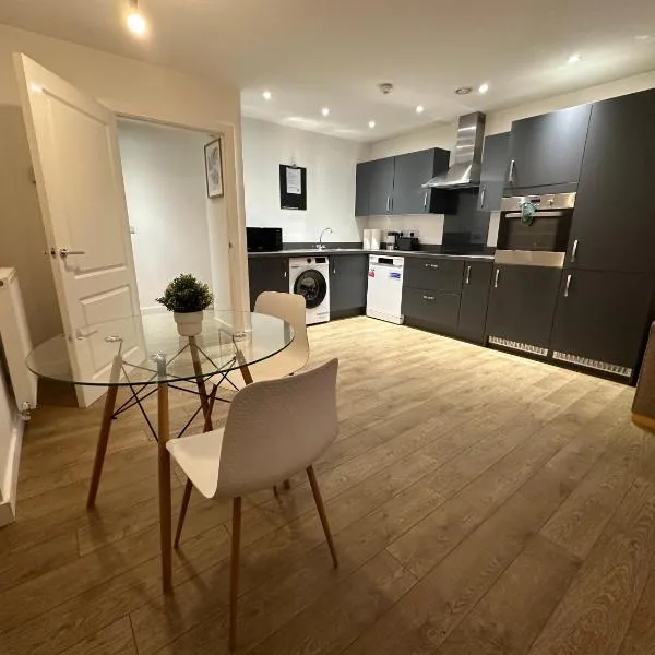 Luxury Modern Apartment-Flat London, hotel in Rainham
