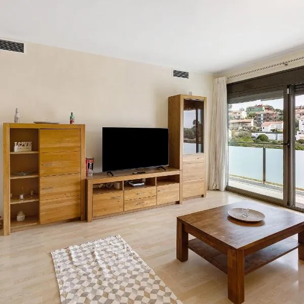 Modern and renewed Apartament Florí, hotel a Arenys de Mar