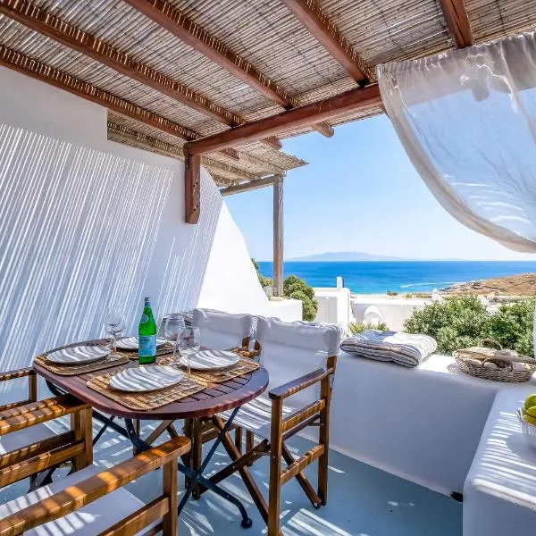 Sunny Getaway in Mykonos Lia Beach, hotel in Kalafatis