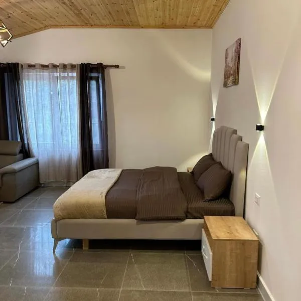 Qyteza Guest House & Camping, hotel in Shkodër