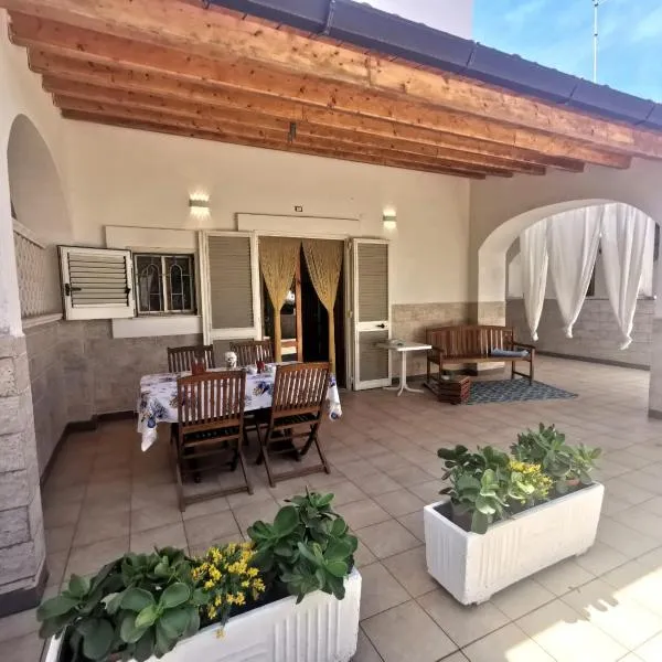 House d'aMare Lido Marini, hótel í Lido Marini