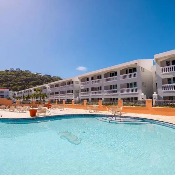Golden Dream Villas & Studio A/B Pool View, hotel v destinaci Isabela