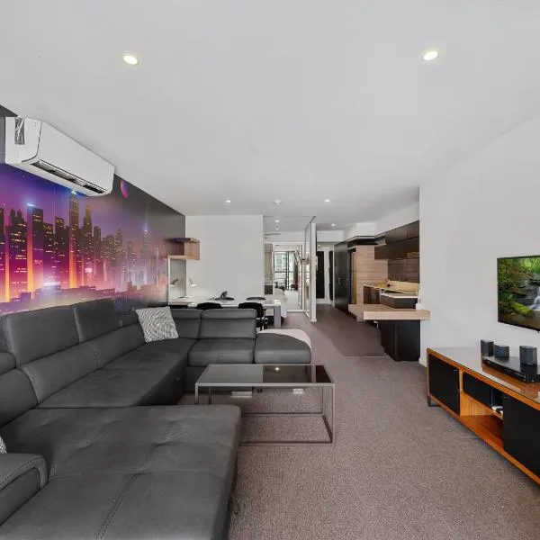 Discover urban bliss in our 1-bedroom King bed apartment! City views and cultural gems, hotel v destinaci Brisbane
