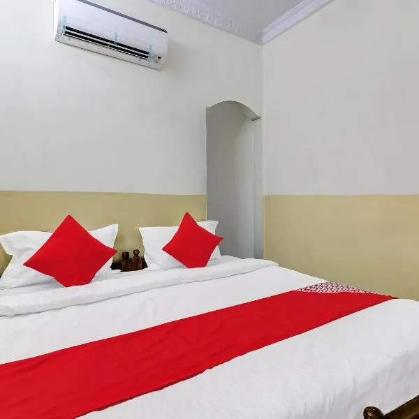 OYO Suraj Residency, hotel em Warangal