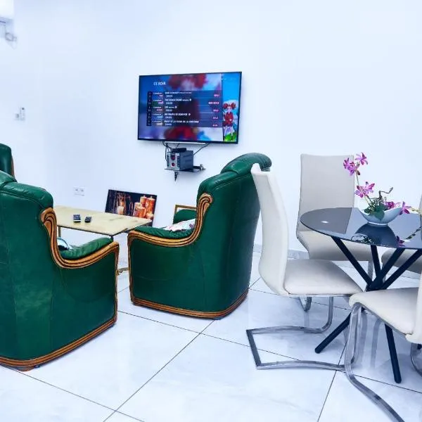 Éden garden luxurious guest house, hôtel à Yaoundé