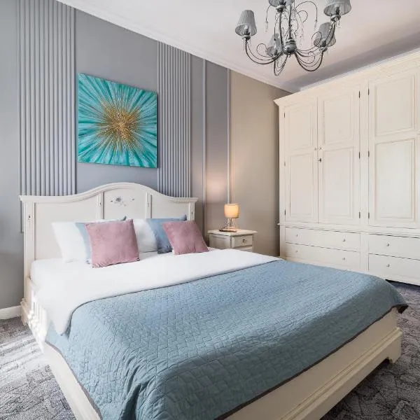 Moonlight Central Apartments, Hotel in Oradea