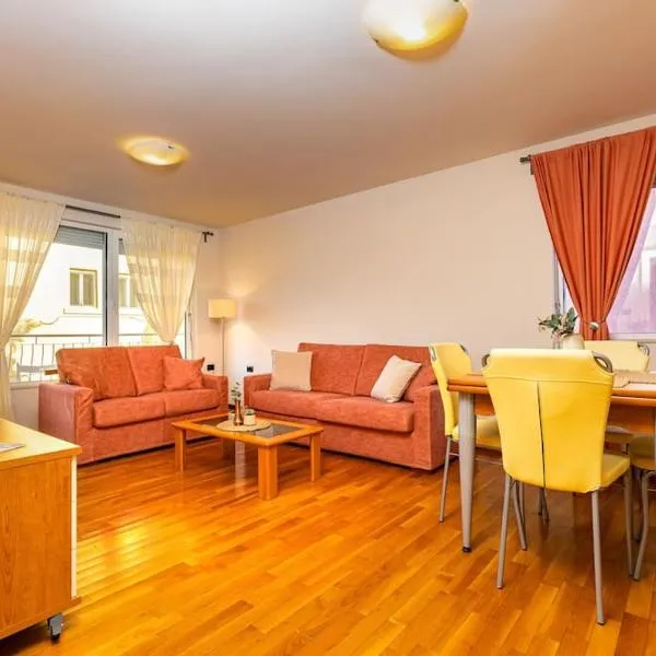 La Primavera Spacious Apartment、プロブディフのホテル