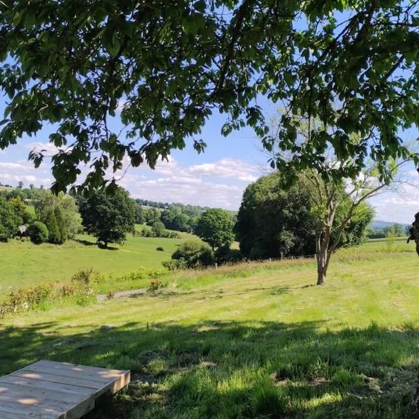 Studio lumineux Entrée privée Bocage Normand, отель в городе Moncy