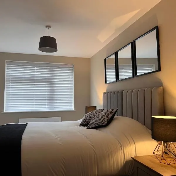 Modern Apartment - BHX NEC - Free Secure Gated Parking, hotel v destinaci Solihull