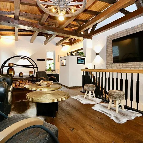 Strand Chalet, hotel in Warnemünde