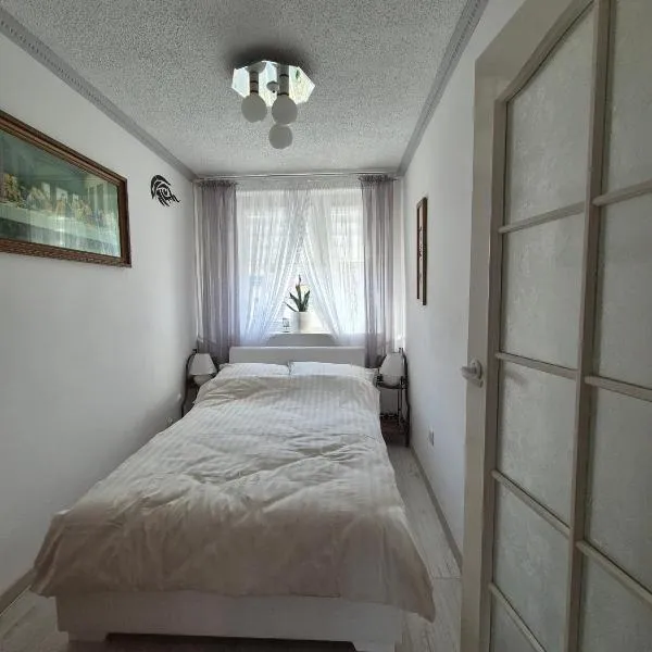 Przytulny apartament blisko MOLO GIŻYCKO, hotel v destinaci Giżycko