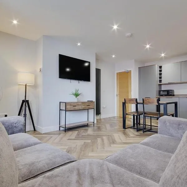 Ashley Road Apartment 2, hotel a Poole