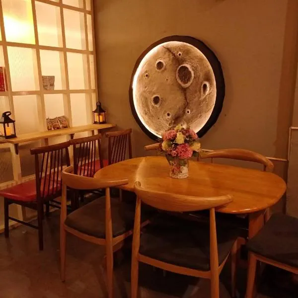 Amsterdamned (อัมสเตอร์ดัมด์), hotel v destinaci Bangkok