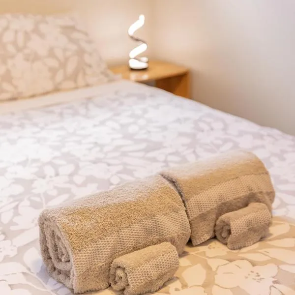 Back Garden Flat with Free On Street Parking and Fiber WIFI - 15 mins to Ferry, Stadium, CBD, hotel v destinaci Wellington