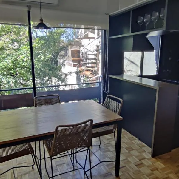 Viesnīca Relax en Acassuso pilsētā Acassuso