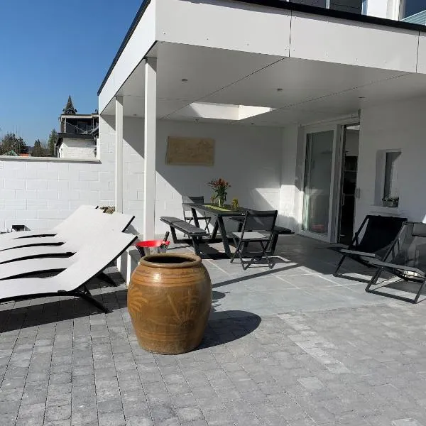Spacious House in Spa with Jacuzzi and Peaceful Garden, hotel v destinaci Spa