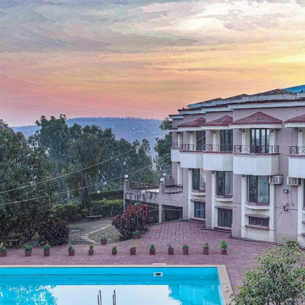 The Dhanhills - a valley view hotel in panchgani, hotel u gradu Pančgani