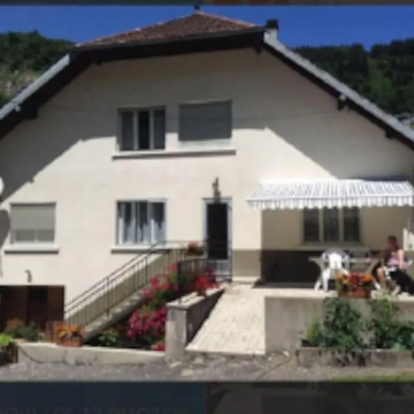 Gîte Sainte Foy, hotel v destinaci Rosureux
