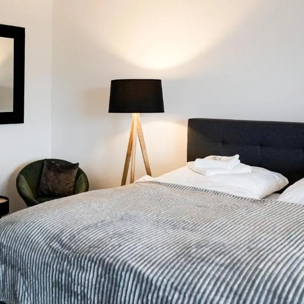 Si-View Doppelzimmer mit Balkon Zimmer 8 - Hotel, hotel v destinaci Siegen