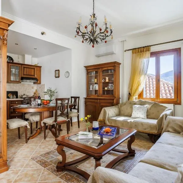 Skopelos port view home, khách sạn ở Skopelos Town