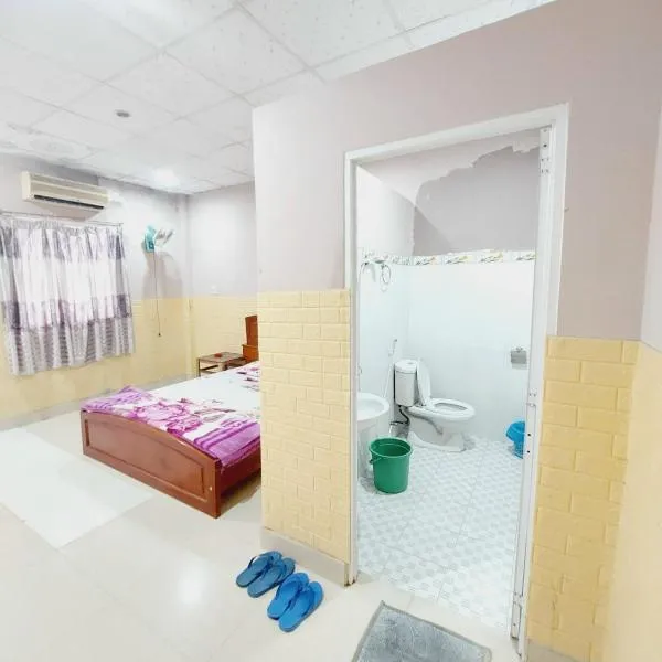 Nhà Nghỉ Hương Giang, hotel v destinaci Xóm Cây Sanh