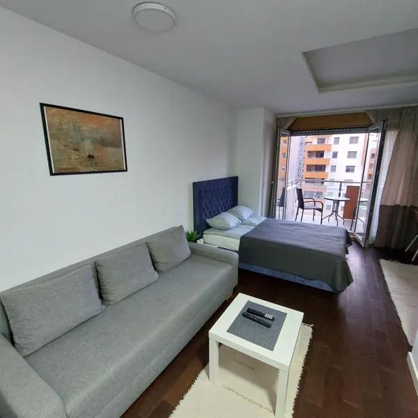 Apartment Premier 2 A Blok, hótel í Novi Beograd