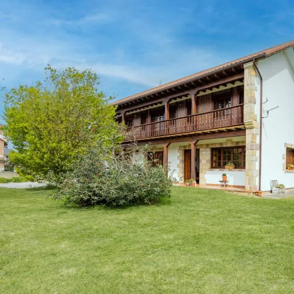 Casa Montañesa, hotel v destinaci El Astillero
