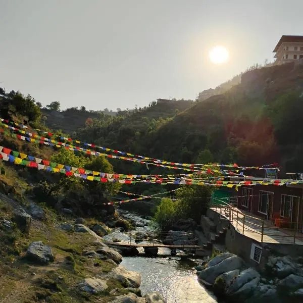 Rivulet Resort & Camping, hotel v mestu Mussoorie