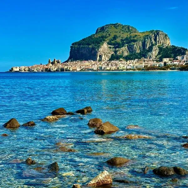 Family House, ξενοδοχείο σε Cefalù