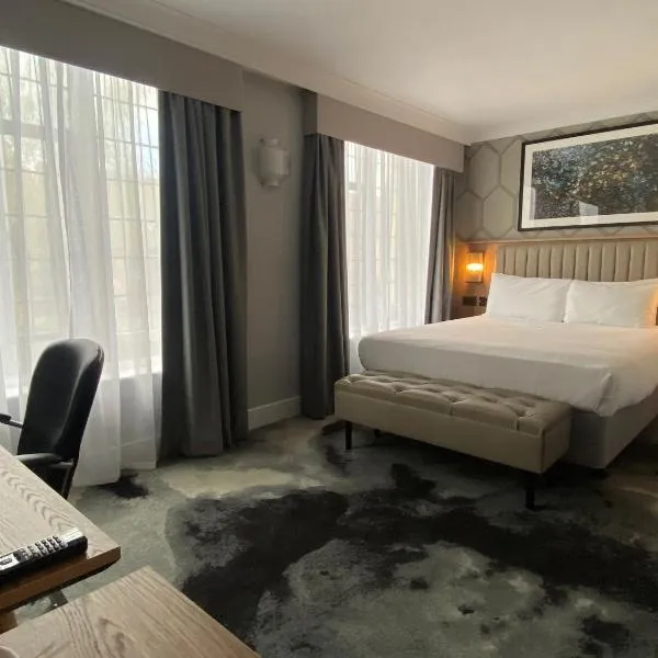 London Chigwell Prince Regent Hotel, BW Signature Collection, hotel di Waltham Abbey