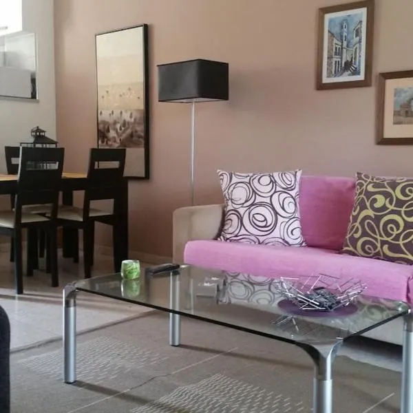 Dalia 13, hotel in Paphos City