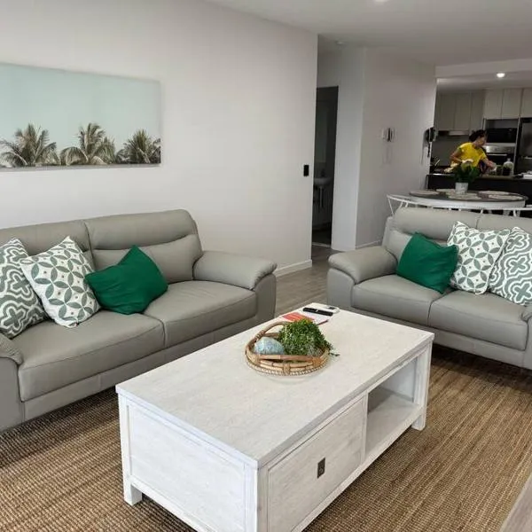 Luxury Spacious Apartment, hotel v destinaci Gold Coast
