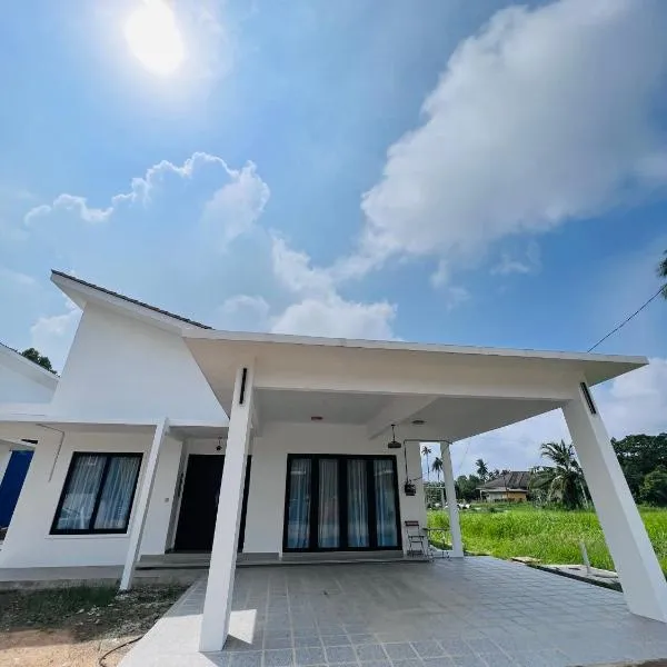 RoomAH Sura Jetty, hotel v destinaci Kampong Pak Sabah