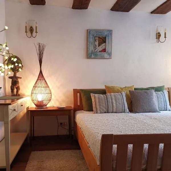 Charmantes Zimmer mit Bad im Stadtzentrum, hotel en Pottenstein