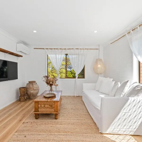 Boho-Style Beach Apartment Kingscliff by uHoliday, hotel v destinaci Kingscliff