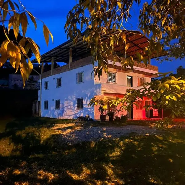 Las 5 Quintas - Acogedora casa, hotel in San Rafael