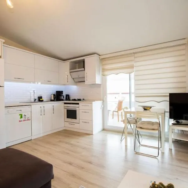 Limon Ağaçlı Ev - Urla, hotel in Urla