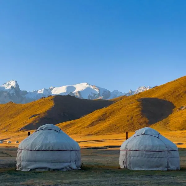 Yurt camp Visit Kol-Suu, khách sạn ở Kol-Suu