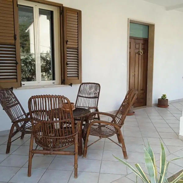 B&B LUCE, hotel in Bussi sul Tirino