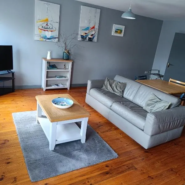 Dingle Town Center Apartment, hotel v destinaci Dingle