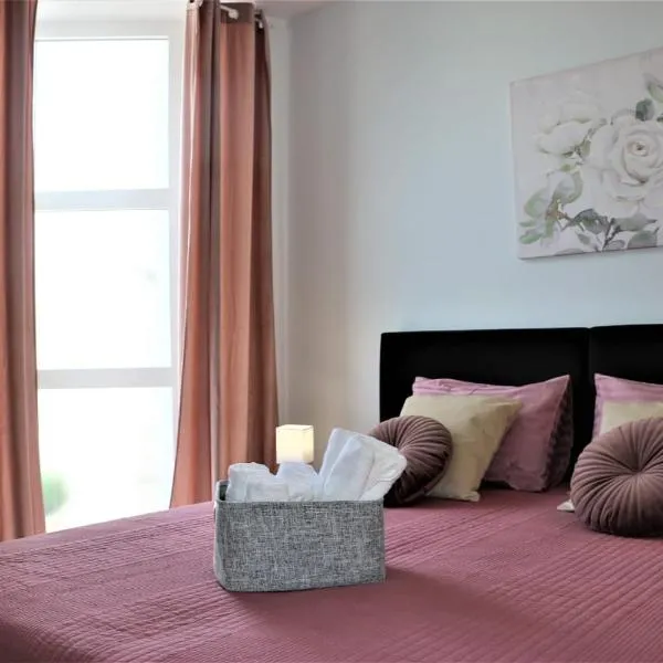 Carla Apartment Opuzen Modern Oasis and Comfort, hotell i Opuzen